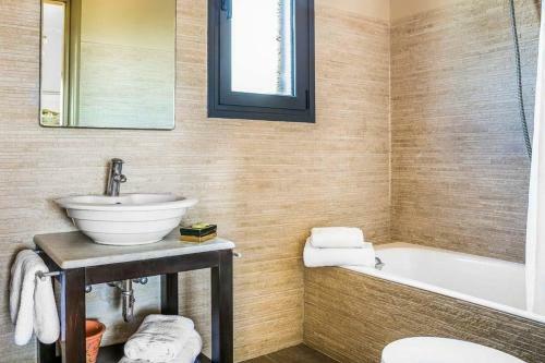 Fokata Villa Sleeps 4 Pool Air Con Wifi