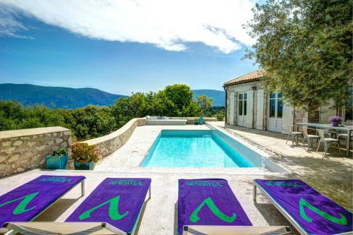 Tselentata Villa Sleeps 4 Pool Air Con Wifi