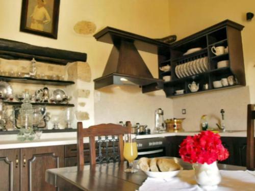 Villa Irilena, For Up To 10 People