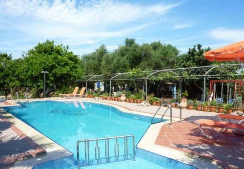 Varypetro Villa Sleeps 2 With Pool And Air Con