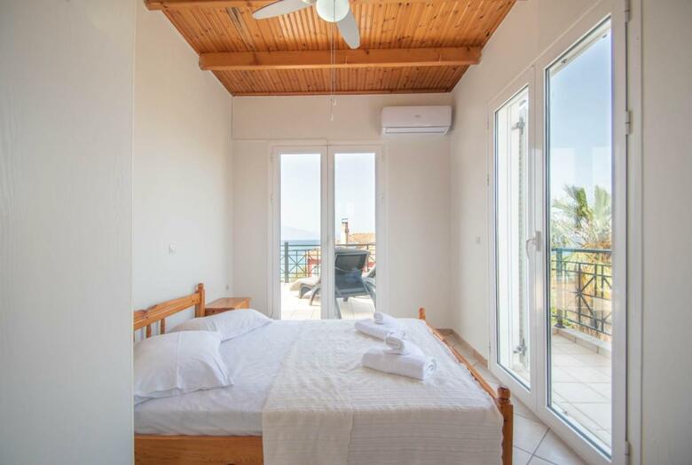 Villa Gousetis On The Beach