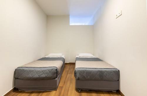 Hotel White Olive Premium Cameo