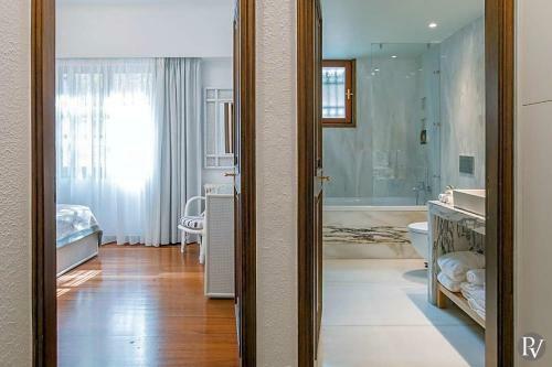 Agios Onoufrios Villa Sleeps 14 With Pool And Air Con