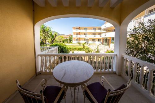 Aparthotel Alykes Garden Village