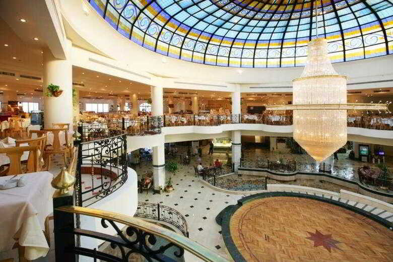 Hotel Tropicana Grand Oasis