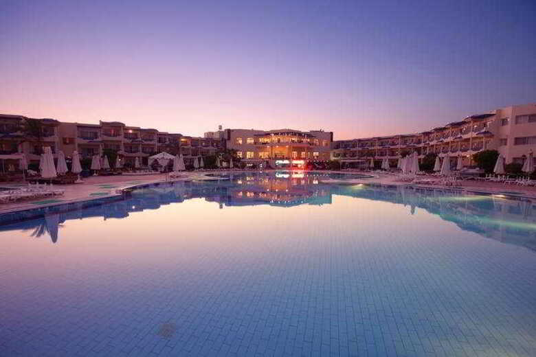 Hotel Tropicana Grand Oasis