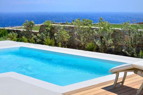 Elia Villa Sleeps 5 With Pool And Air Con