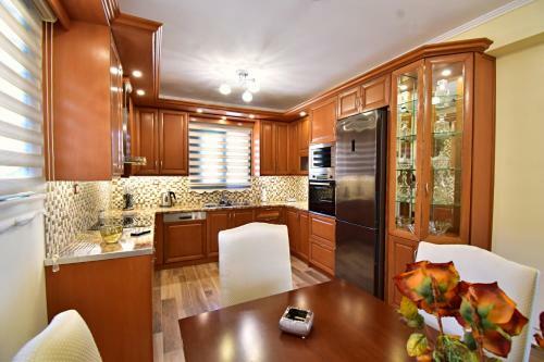 Ardani Paradise View Villa With Jacuzzi