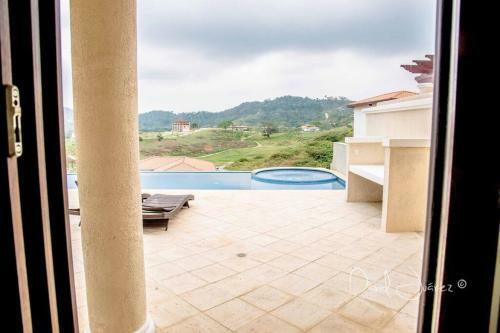 Villa Pearl Court 1111 At Pristine Bay