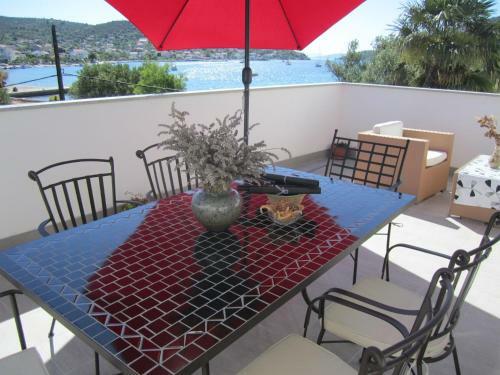 Apartments Deni - 30 M From Sea