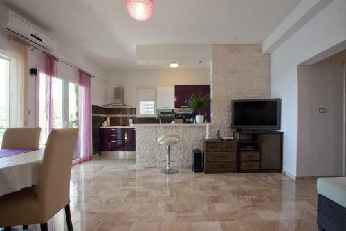 Apartments Paradise