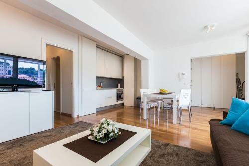 Hoplite 2br Apartment Near Centre
