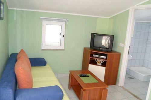 Apartment With 2 Bedrooms In Zadar