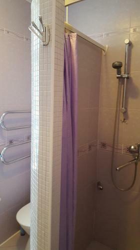 Hostal Naiza Guesthouse And Apartments