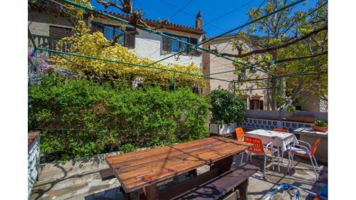Hostal Holiday Home With Sea View In Merag