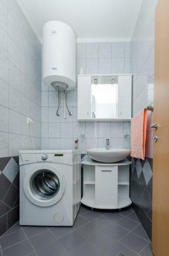 Apartamentos Omega Cert