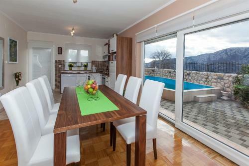 Spacious Villa Kostelj In Unique Location