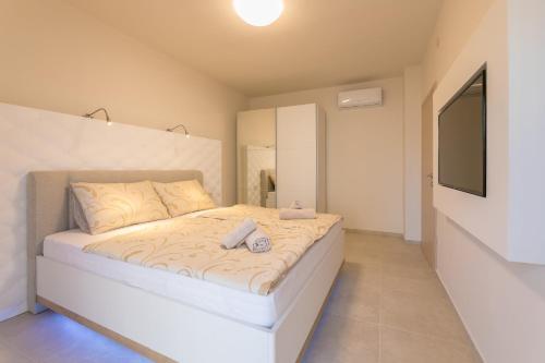 Abros Apartments