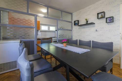Apartamentos Avisnja