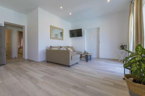 Apartments M And M