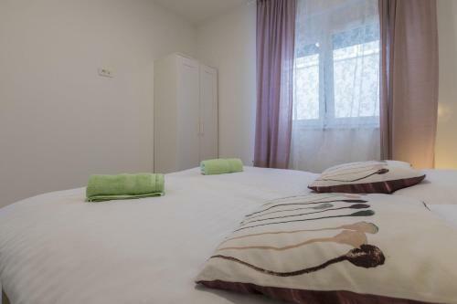 Apartments M And M