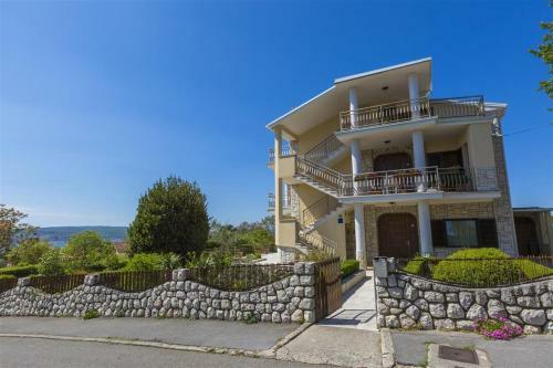 Apartamentos Jan R
