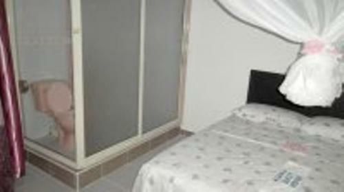 Hostal Kisiwa Guest House Lodge