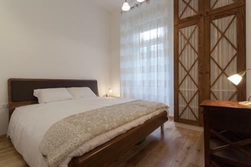 Luxury Beachfront Apartment Banje
