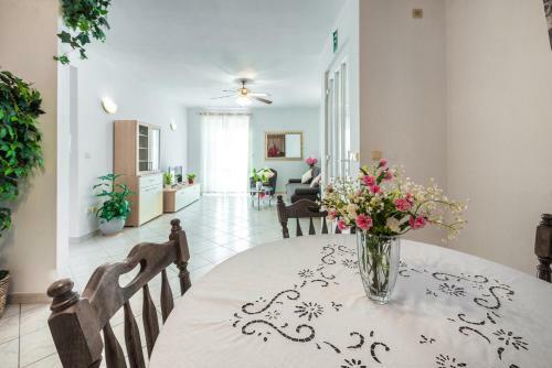 View Port Apartment