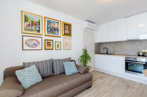 Apartments Lazarin