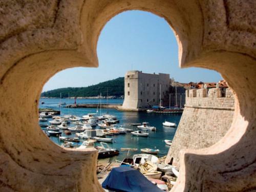 Spacious Apartment In Dubrovnik With Beach Nearby