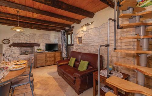 Four-bedroom Holiday Home In Fabci