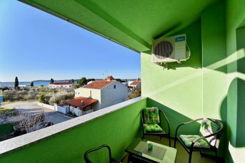 Hostal Sea View Apartments Near The Beach