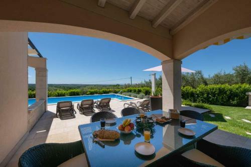 Villa Blanca