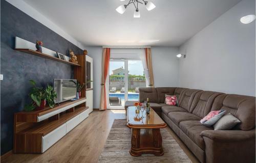 Three-bedroom Holiday Home In Labin