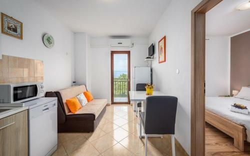 Apartments Drenje