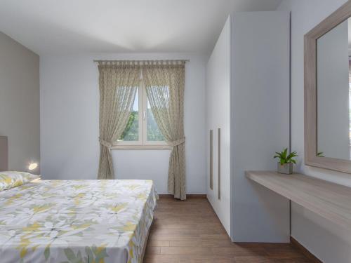 Peaceful Villa In Dubravci With Swimming Pool