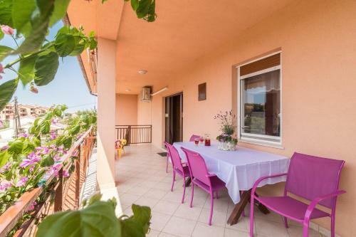 Apartments Ivica 1706