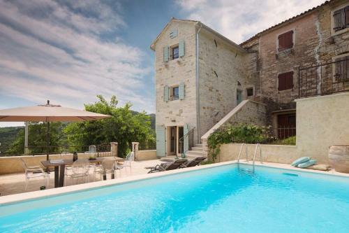 Casa Gradinje