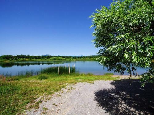 Comfortable Cottage Near Lake In Lovinac