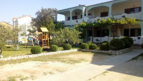 Apartments Delfin
