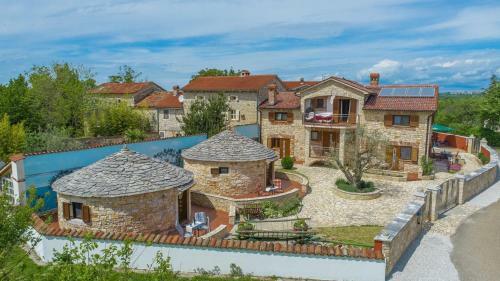Hostal Apart Complex Villa Anja