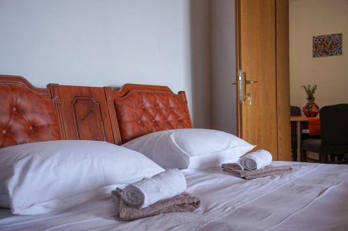 Apartments Jakov