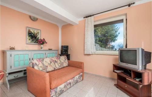 Four-bedroom Holiday Home In Lovran