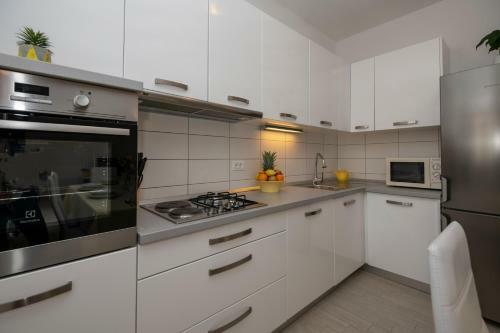 Apartment With Big And Free Private Parking