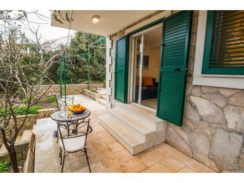 Stunning 7-bed Villa In Maslinica With Pool
