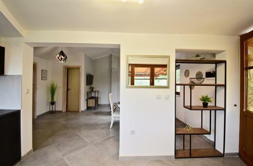 Relaxing Holiday House With Terrace Sea View