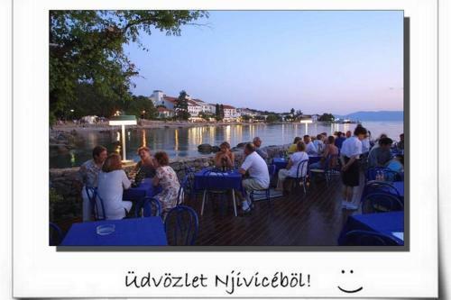 Nat�lia Apartment Njivice