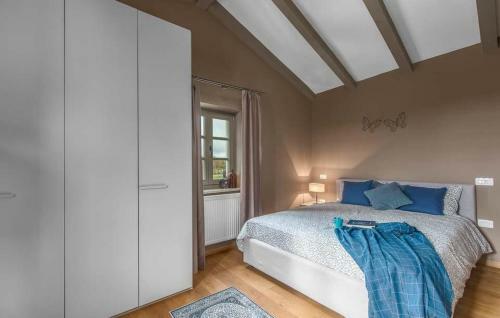Nova Vas Villa Sleeps 8 Pool Air Con Wifi