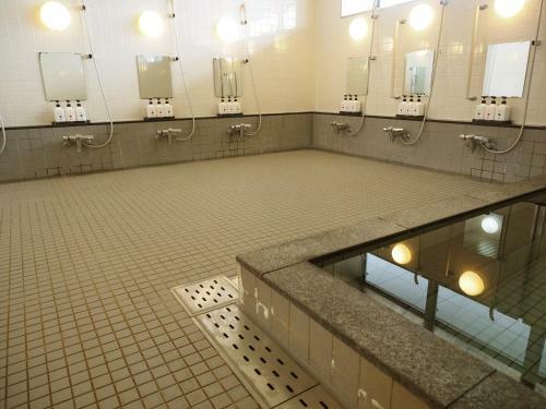 Shin-osaka Youth Hostel